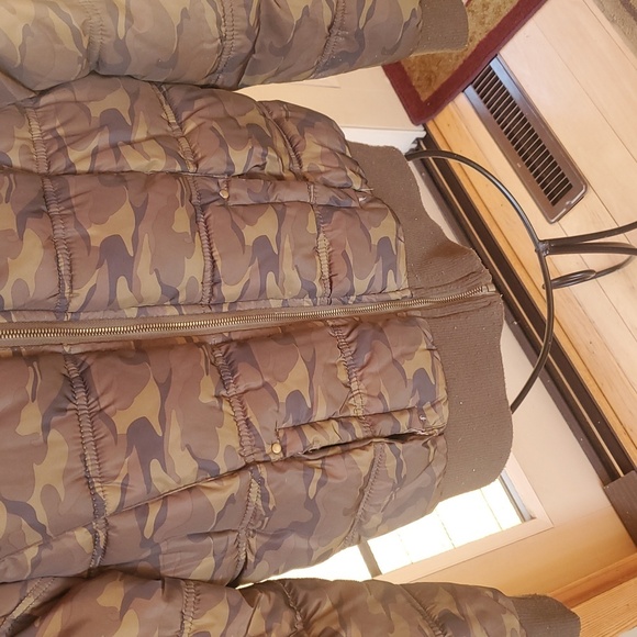 Snobbish Collection Camo Heavy Lined Sz. M Jacket w Hood & Pockets - Picture 3 of 14